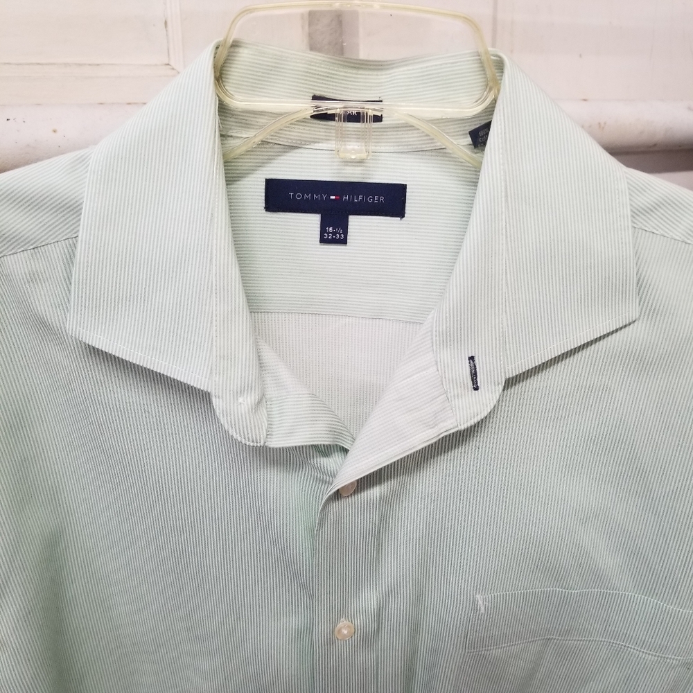 Tommy Hilfiger 16 1/2 32/33 Regular Fit Shirt